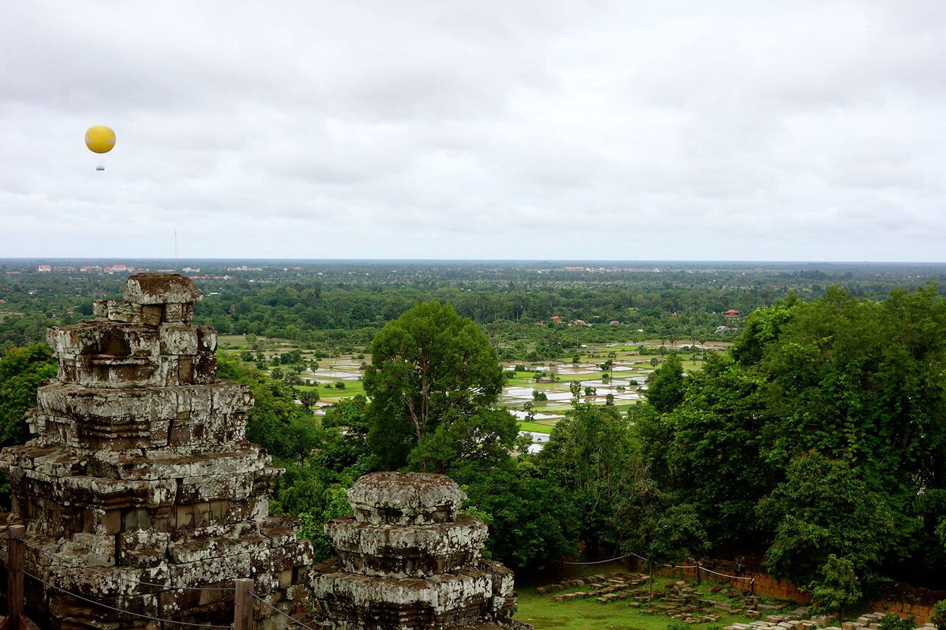 Capture the vibrant beauty of Angkor Thom in the dry season